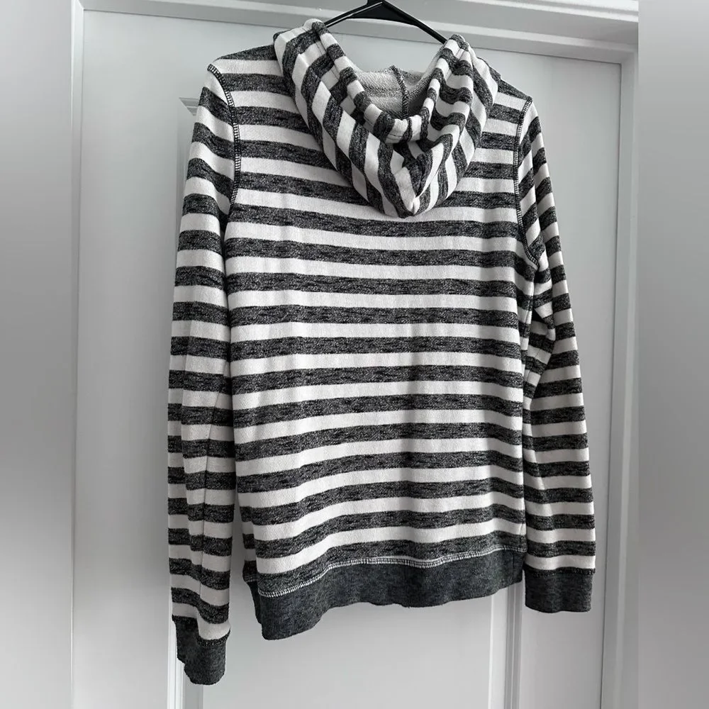 Roxy zip up